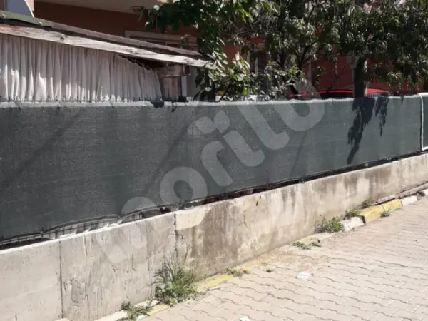 Bahçe Çit Filesi - 95lik Görüntü Engelleme - 180 gram/m2 - Yeşil - Görsel 2